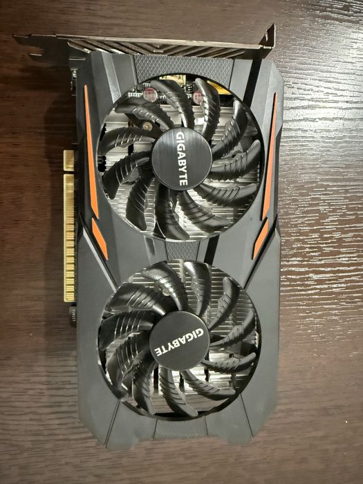 Видеокарта GTX 1050