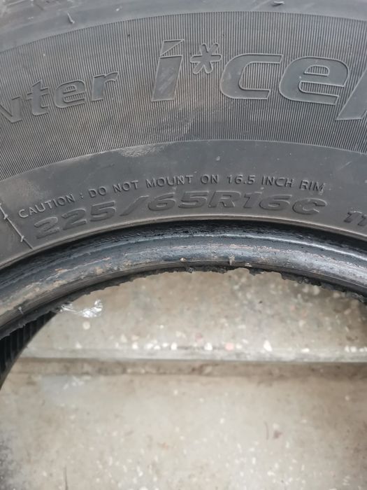 Vand 4 anvelope iarna 225/65/R16 C