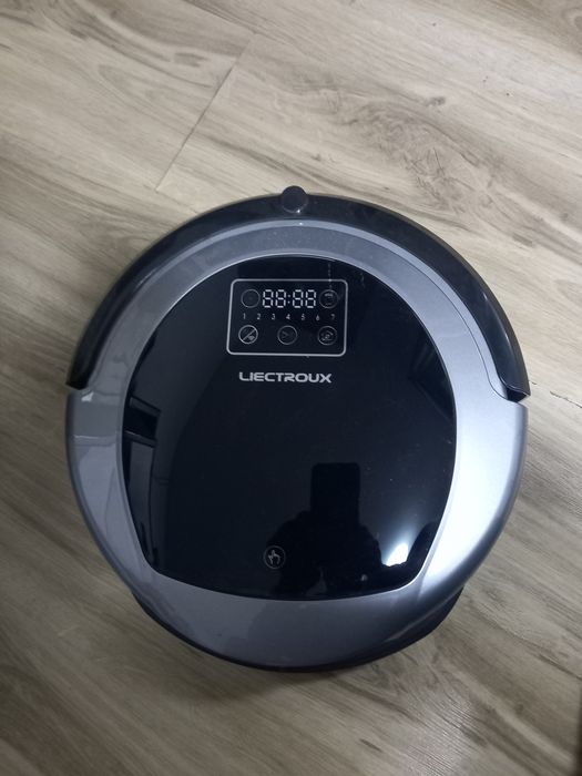 Robot aspirator inteligent