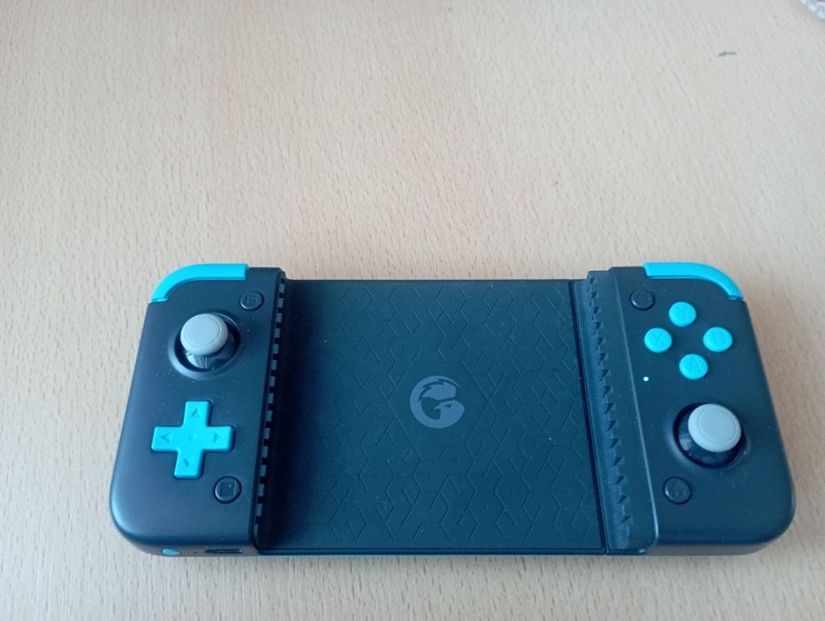 Игровой геймпад для телефона