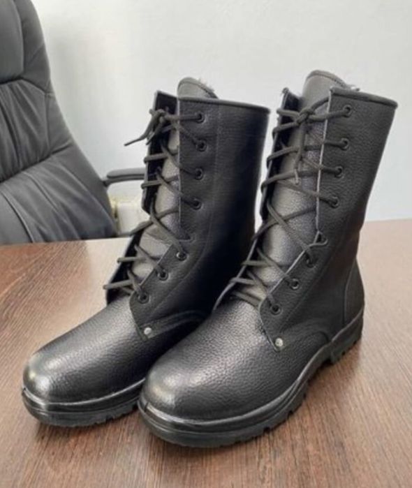 Берцы зимние разные