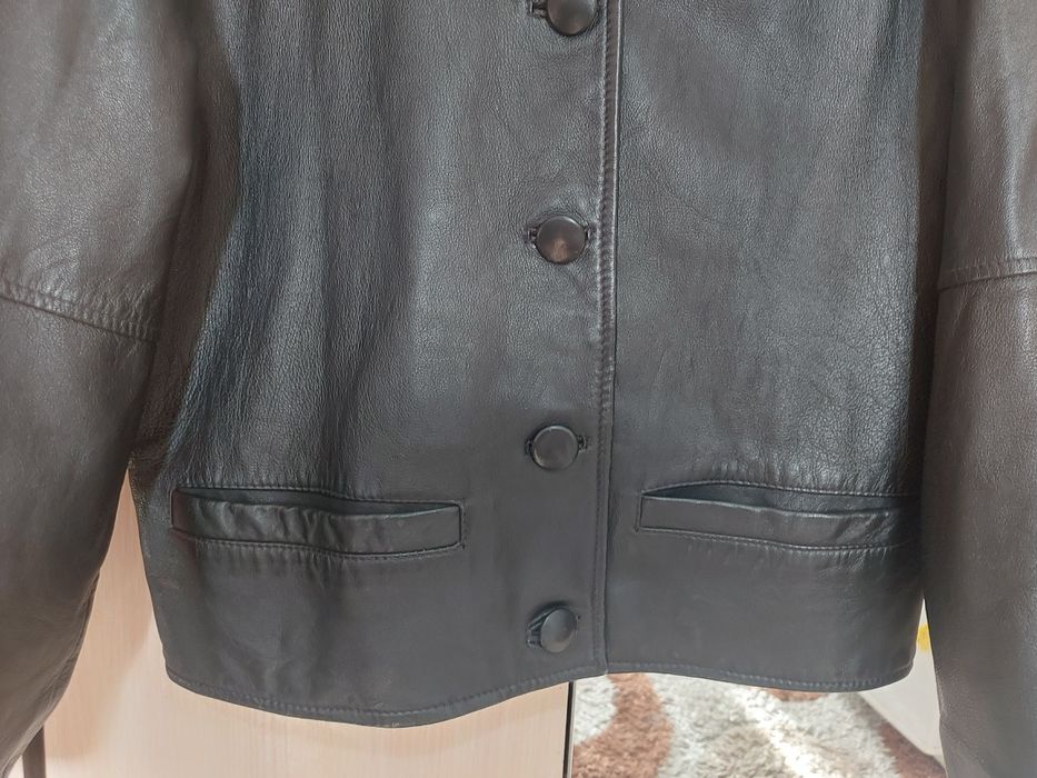 Женская кожаная куртка