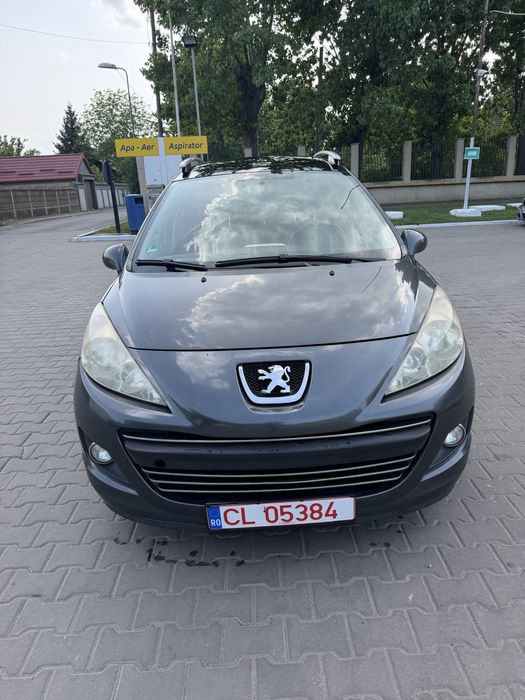 peugeot 207 sw  2011