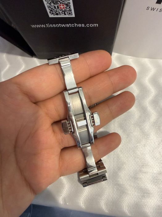 Продам часы Tissot PRX оригинал срочно