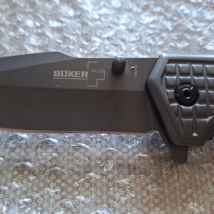 Cuțite tactice lama 10 cm Boker, cel negru cu teaca