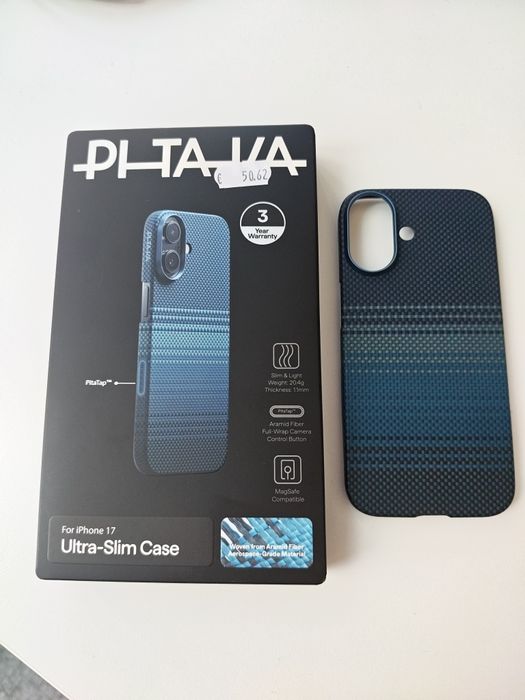 Продавам неразличим от нов iPhone 17 256Gb Mist Blue с 2 години гаранция