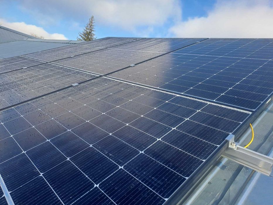 Kit Huawei SUN2000 4 KTL-L1 + Canadian Solar + Montaj inclus