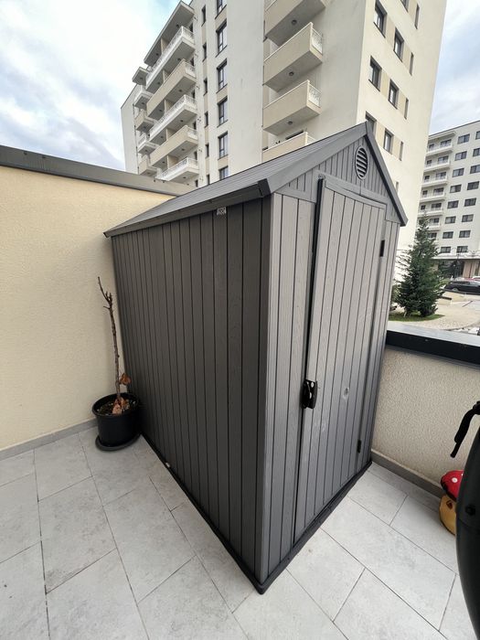 Vanzare ap 3 camere cu terasa mare , loc de parcare inclus, complx rez