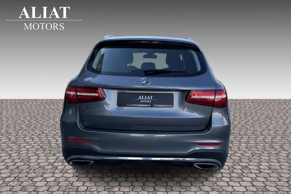Mercedes-Benz GLC AMG / Airmatic / Blid Spot / MB CONNECT / Garantie