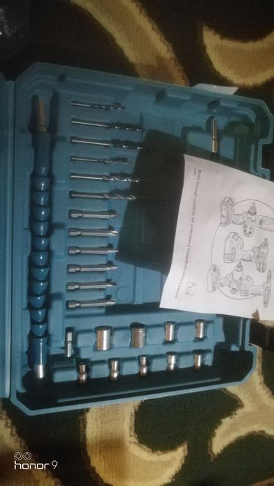 Шуруповерт аккумуляторный