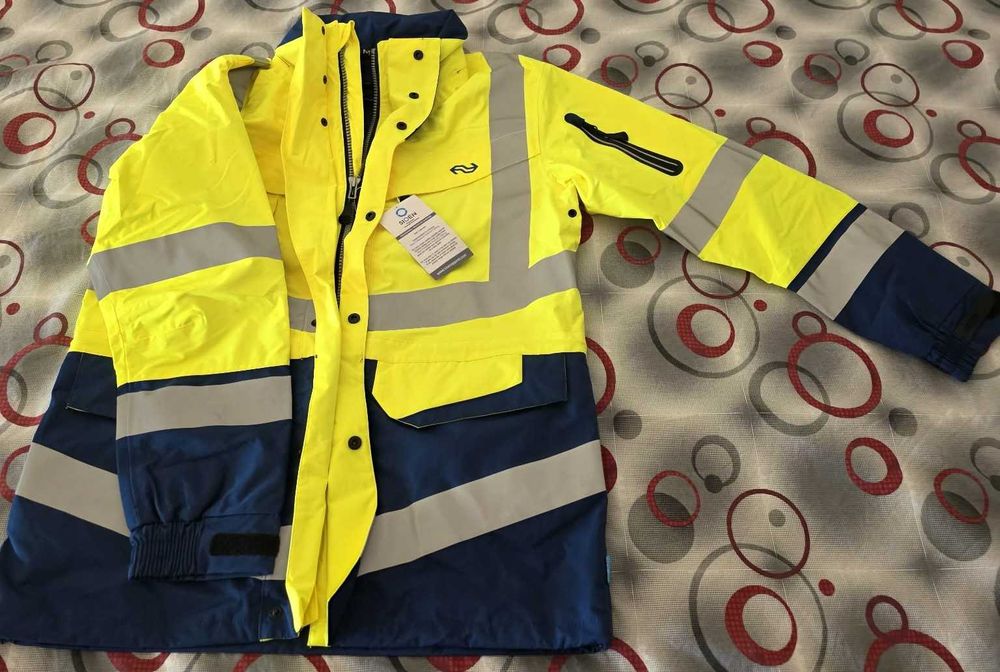 Ново Светлоотразително яке