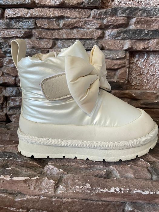 Уги зимние на девочку