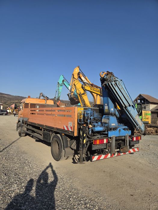 Camion  Mercedes Atego cu macara pentru materiale de construcții  An2001