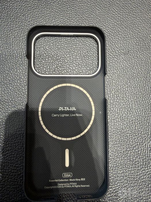 Iphone 17/18 pro чехол