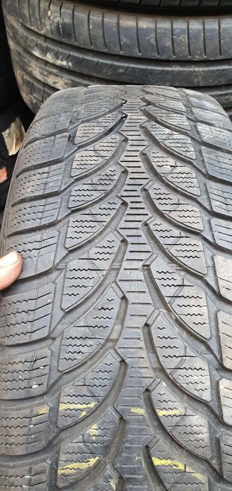 Гуми 4бр 205/60/16 -1бр - 55лв