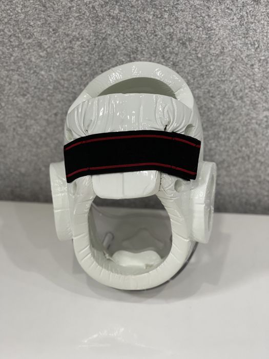 Продам шлем для единоборств