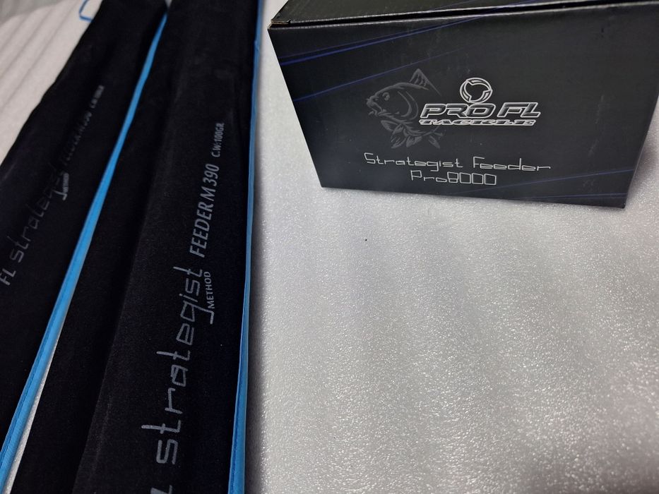 Set 2 FL STRATEGIST METHOD FEEDER 3.90m + 2 Strategist 8000 10+1 Bb

S