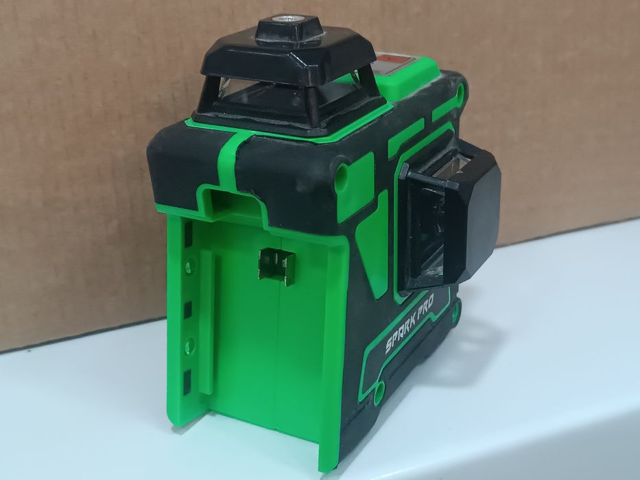 Лазерный нивелир