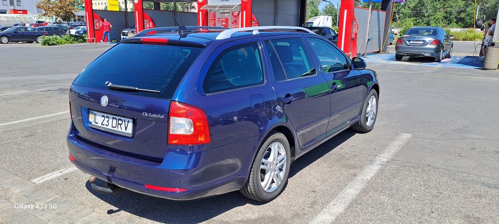 SKODA Octavia 2010 — imagine 2