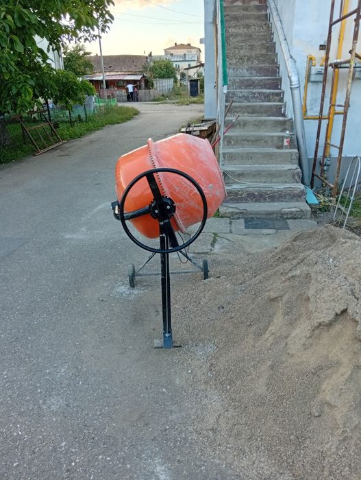Betoniera 180 litri