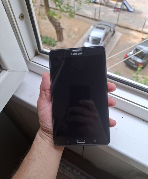 Срочно Samsung Tab A6 8гб в хорошем рабочем состоянии