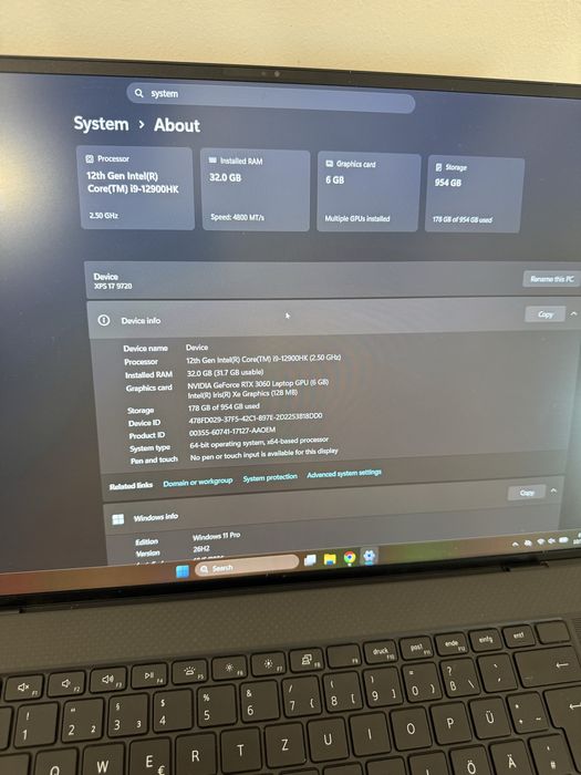 Dell xps 9720 17inch/ i9 / 3060 / 32 gb ram