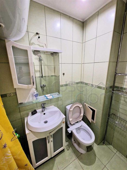 Продава се Тристаен апартамент в Русе, Център - 87 кв.м за 1641 €/кв.м - Снимка #12