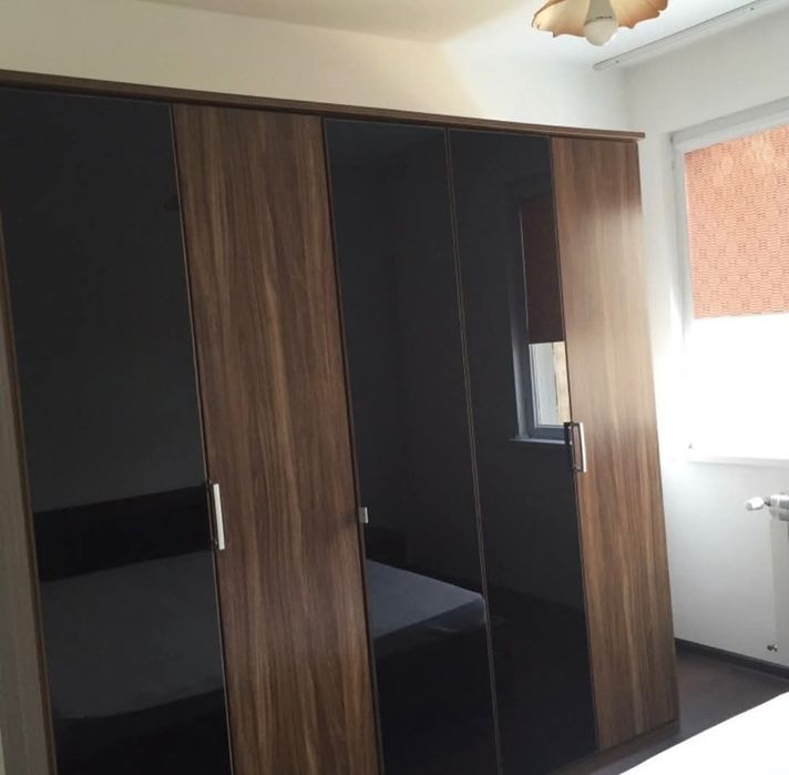 Продава се 2-ст. тухлен апартамент в центъра на гр. Перник