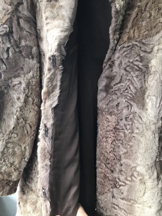 Елегантно палто от астраган