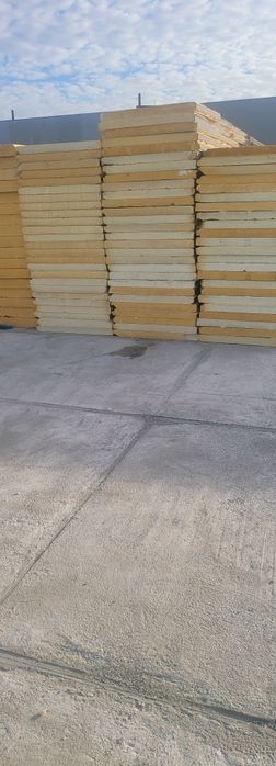 Vând spuma poliuretanica