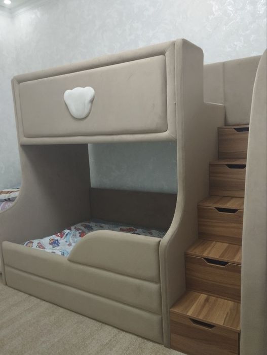 Продаётся детская двухъярусная кровать,в хорошем состоянии б/у