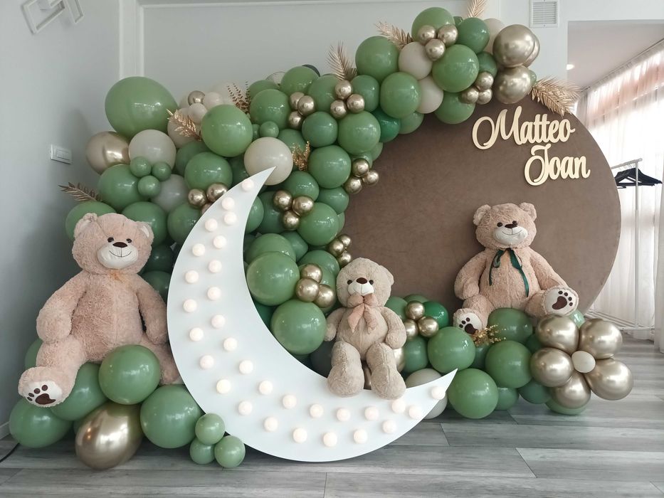 Aranjamente botez Photocorner Arcada baloane Decor flori cristelnita