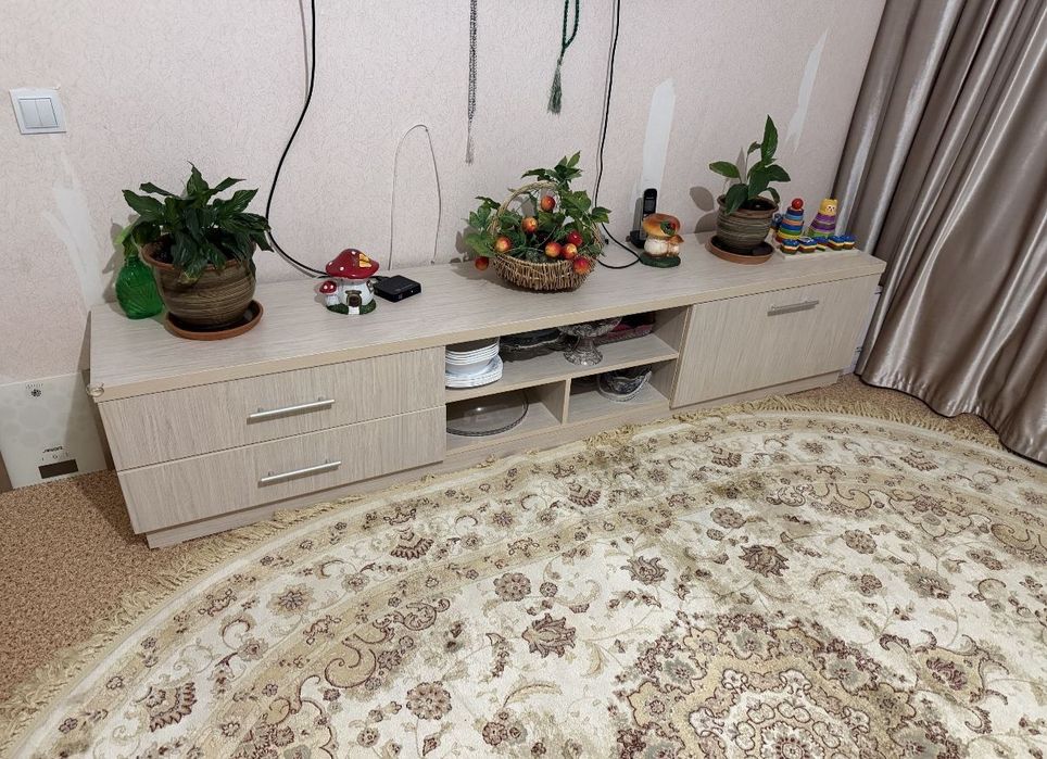 Тумба под телевизор