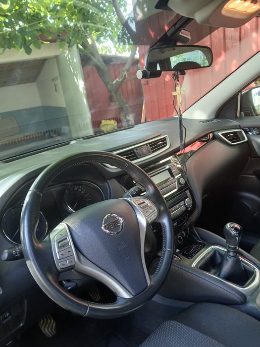 Nissan Qashqai Acenta 2015