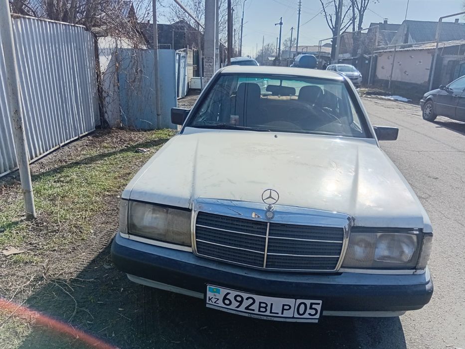 Машину продам срочно