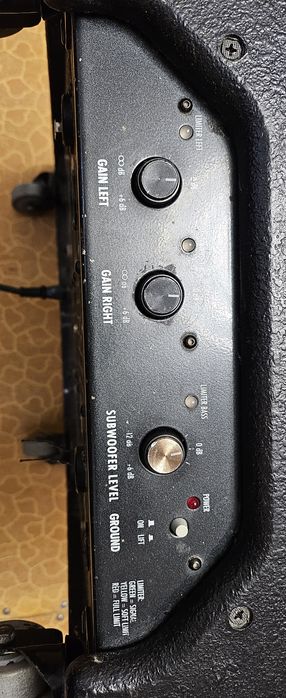 Активный саб HK audio lucas 1000