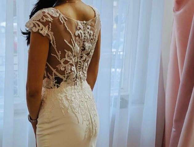 Rochie mireasa 36-S,  - pret initial: 4800/ CADOU: voal 2-3 m lungime