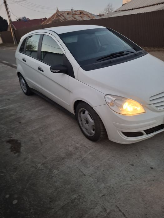 Mercedes benz B 180