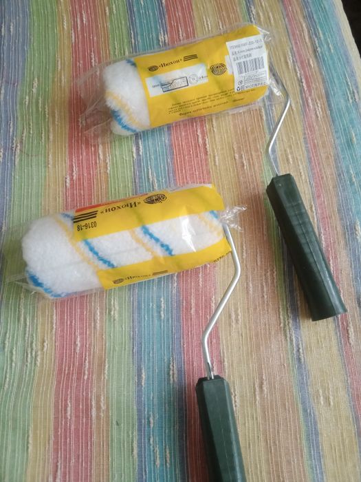 Валик малярный .