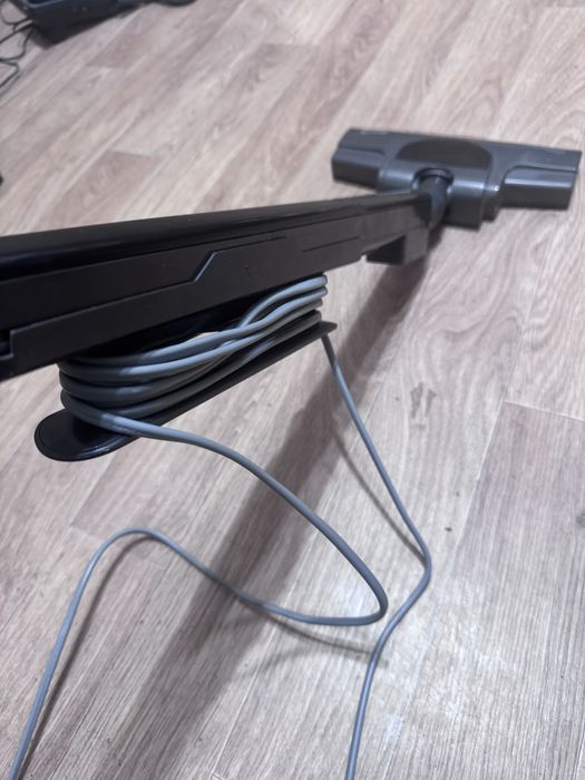 Пылесос 10 тыс вертикалиный