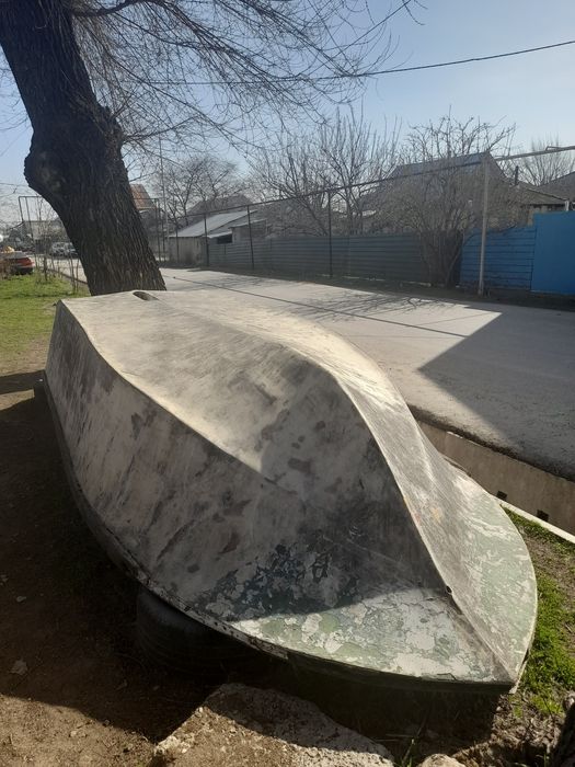 Продаётся катер.