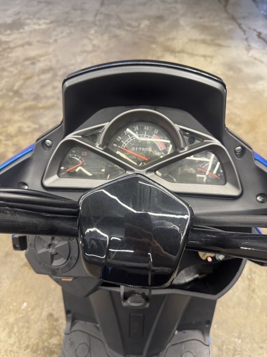 Скутер Benally 200