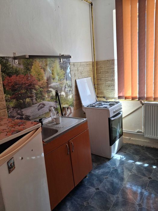 Vanzare apartament 2 camere, Oltenița, jud.Călărași, b.dul Republicii(vis a vis de market Aura și Rareș)