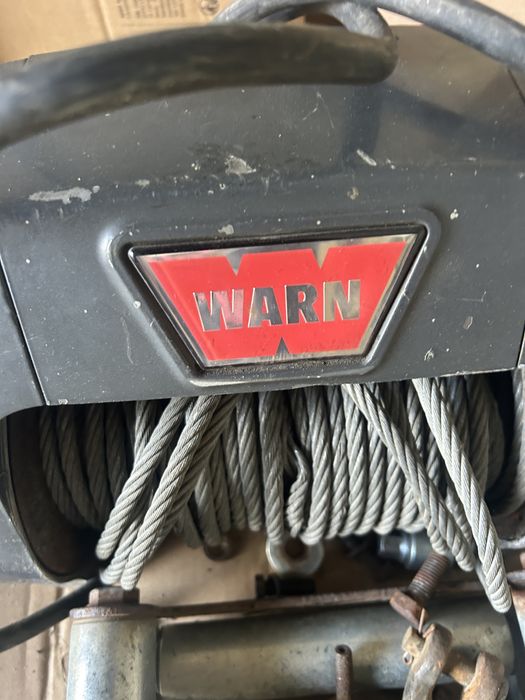 Troliu profesional WARN 9.5ti 4310 kg