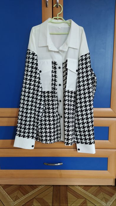 Продам рубашку новая