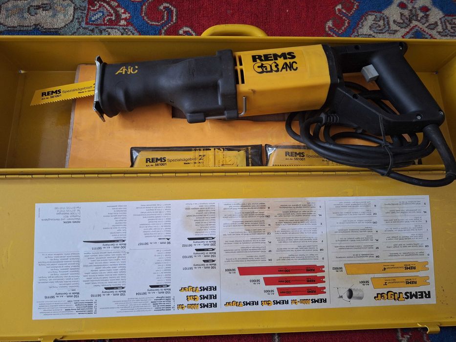 Ferastrau electric universal REMS Cat ANC