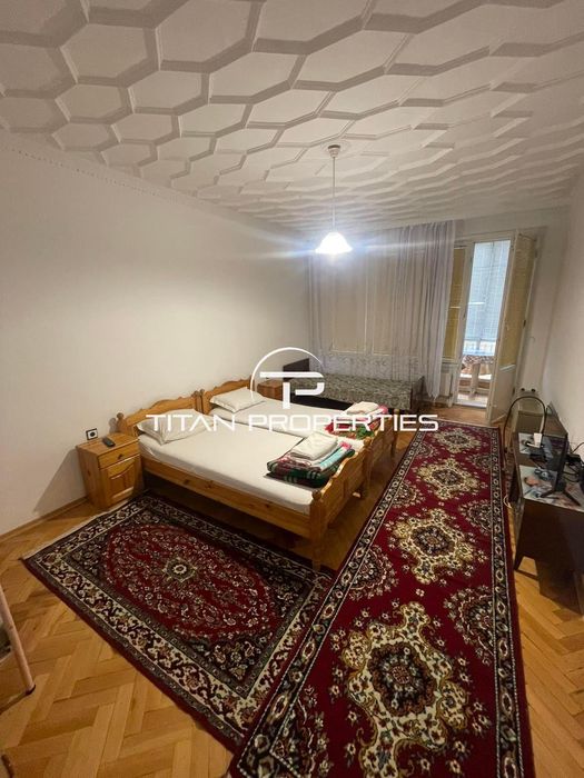 Тристаен, под наем, ж.к Лазур