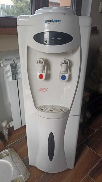 Кулер для воды  продам