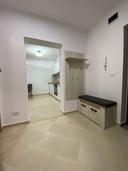 PROPRIETAR, inchiriez apartament cu 2 camere, zona Lipovei