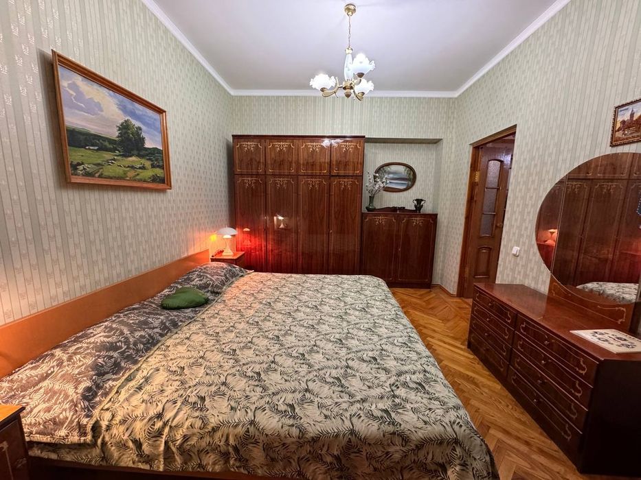 Продажа 2/2/9 67м2 на ЦУМ, ор-р: посольство Кореи